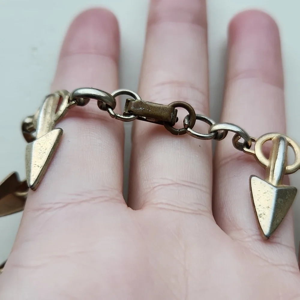 New Rock Gothic Arrowhead Choker - Picture 3 of 3